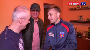 Csa steaua și fcsb au marcat vineri momentul prin mesaje speciale. Csa Steaua È™i Ferratum Money VizitÄƒ EmoÈ›ionantÄƒ AcasÄƒ La Un Suporter Al Echipei De Fotbal Youtube