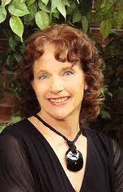 Elaine Lord's Instagram, Twitter & Facebook