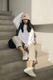 Ulzzang In 2021 Outfits With Hats Brown Bucket Hat Outfit Bucket Hat Outfit