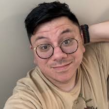 Derek Gann's Instagram, Twitter & Facebook