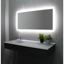 Les réglettes led pour la salle de bain présentent l'avantage d'une grande modularité. Miroir Simple De Salle De Bain Miroir De Salle De Bain Miroir Led Eclairage De Salle De Bain Moderne
