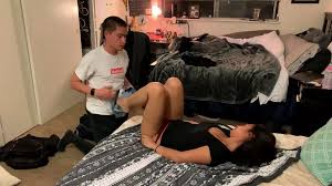 غلتک جنسی! یک زن کره ای پسری را که دوست دارد به خوابگاه دانشگاه دعوت کرد.  تماشای آنلاین رایگان با شماره fa.komendant.net