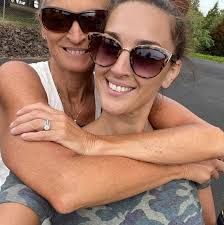 What is the best app for road to Hana in Maui?