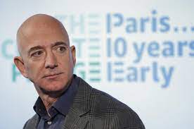 The richest person in the world. Zpopidwnn1onrm