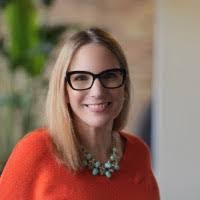 Kelly Tinker's Instagram, Twitter & Facebook