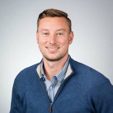 Encinitas Grocery Outlet at 145 S El Camino Real opens tomorrow! Let's  welcome the newest Independent Operators Stefanie Droessler & Nikki Ames!  🛒Stephanie's Background: She started working at 14…