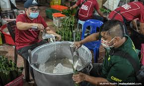 Malaysiakini adalah sebuah situs untuk memberitakan berita politik yang diterbitkan dalam bahasa melayu, bahasa inggris, bahasa mandarin dan bahasa tamil dalam dunia maya yang berasal dari malaysia. 2jasiycxgatxim