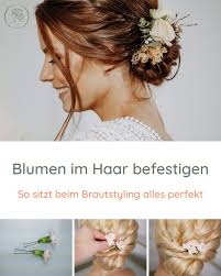 Check spelling or type a new query. Blumen Im Haar Befestigen So Sitzt Beim Brautstyling Alles Perfekt