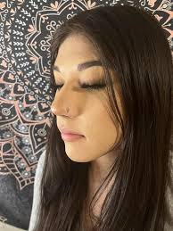 Are there any lash tech appointments available