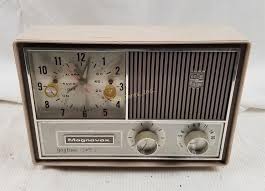 Magnavox aj 3220/17 clock radio tested w. Vintage Magnavox Gaytime Clock Radio Pink 2nd Cents Inc