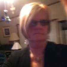 Janie Fry's Instagram, Twitter & Facebook