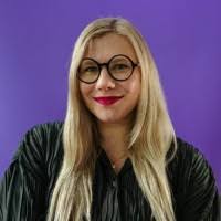 Danielle Kushner's Instagram, Twitter & Facebook