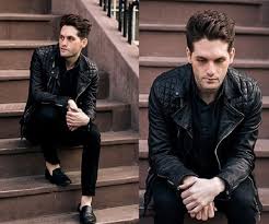 Here are some must have college outfits for boys. 35 Super Stylish All Black Outfits For Men Fashion Hombre