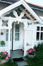 Gingerbread house in geyserville, ca. 11 Real Life Gingerbread Houses