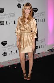 Mischa Barton Height Jak Vysoka