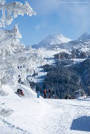 Skiers Approaching Avoriaz From Morzine Portes Du Soleil French Alps Morzine Avoriaz Avoriaz Haute Savoie Alpes Francaises