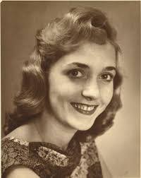 Florence Smith's Instagram, Twitter & Facebook