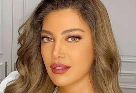 نشرت الفنانة المصرية ريهام حجاج، مقطع فيديو يضم عدة صور جريئة لها وهي تقوم بتقبيل زوجها، بعدما احتفلت بعيد ميلاده، مضيفة رسالة رومانسية. Ø¨Ø§Ù„ØµÙˆØ± Ø­ÙÙ„ Ø²ÙØ§Ù Ø±ÙŠÙ‡Ø§Ù… Ø­Ø¬Ø§Ø¬ Ø¨Ø­Ø¶ÙˆØ± ÙŠØ³Ø±Ø§ ÙˆØ¥Ù„Ù‡Ø§Ù… Ø´Ø§Ù‡ÙŠÙ† Ù…Ø¬Ù„Ø© Ø³ÙŠØ¯ØªÙŠ