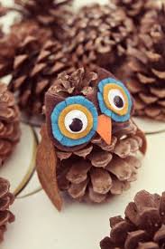 Herbstdeko Basteln Mit Kindern 42 Ganz Einfache Und Originelle Diy Projekte Zapfen Basteln Basteln Mit Kindern Herbst Basteln Herbst