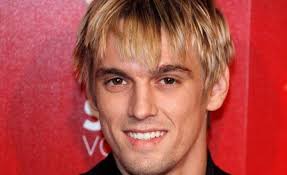 El cantante y actor Aaron Carter fue hallado muerto en su casa en  California