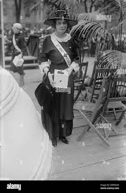 Edith ben hi-res stock photography and images