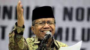 Kalau kamu tak sanggup menjadi belukar, jadilah saja rumput, tetapi rumput yang. Taufik Ismail Membaca Puisi Hari Depan Indonesia By Ramdansyah Bakir