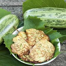 Beignets De Courgette Recette En 2020 Beignets De Courgettes Cuisiner Les Legumes Beignet De Legumes
