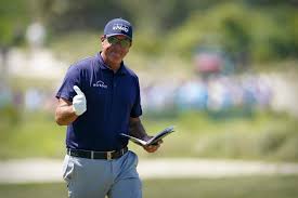 Championship mickelson became the oldest winner of a major golf tournament after a tense final round on the treacherous ocean course at kiawah island. Phil Mickelson Outduels Brooks Koepka To Win Pga Championship At Kiawah Island