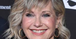 The couple married in a private incan spiritual ceremony in cuzco peru without any guest. Por Que Olivia Newton John No Se Quiere Vacunar Contra El Covid 19 Espectaculos Tl9 El Nueve