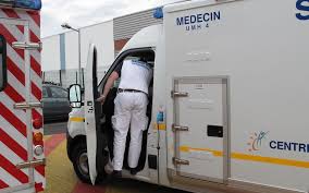 Seine Saint Denis Faute De Personnel L Ambulance Du Smur Reste Au Garage Le Parisien