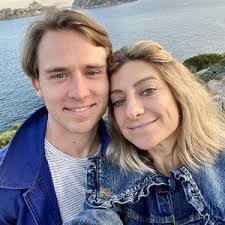 Carolyn Witte's Instagram, Twitter & Facebook