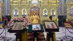 Biserica poartă hramul actual din 1834, după cererea lui iorgu râșcanu de a schimba hramul învierea domnului în cel actual de sfinții. SfinÅ£ii ImpÄƒraÅ£i Constantin Si Elena Model Pentru CreÈ™tinii De AstÄƒzi Portalul Moldova OrtodoxÄƒ Portalul Moldova OrtodoxÄƒ