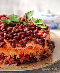 салат из моркови по корейски с курицей и фасолью Salat S Konservirovannoj Fasolyu I Kopchenoj Kuricej Recepty Edy Eda Idei Dlya Blyud