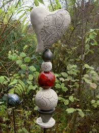 Garten Stele Herz Stelen Garten Gartenkugeln Gartenstelen