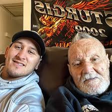 Spent the day with the man, the legend Coach Denny Taylor. Tune in to the  @bloodsweatbanter podcast to hear is come up from the streets of Chicago,  professional power lifting, entrepreneurship and