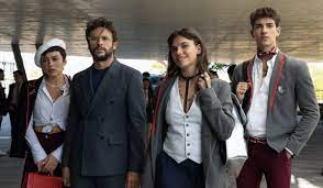 This reveal was against rumours that there would be a completely new cast for season four. Netflix Elite The Fourth Season Is Out Ruetir