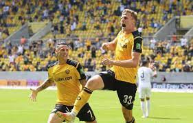 Bundesliga is the second division of professional football in germany. 5d4xtibxdumbsm