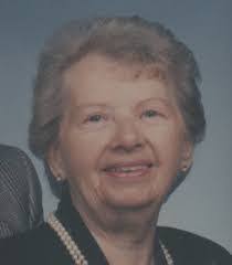 Shelly Boyle's Instagram, Twitter & Facebook