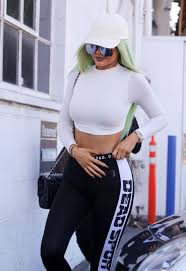 The kylie cosmetics founder and keeping up with the kardashians alum, 24, is already mom. Kylie Jenner Bump Watch Begins Defying Both Logic And Biology Vogue