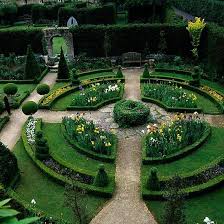 World S Largest Vertical Garden Hosts 115 000 Plants To Create Living Building Video Formal Garden Design Landscape Design Garden Layout