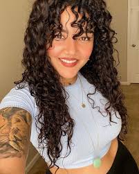 Intip 8 Tren Gaya Rambut di Tahun 2021, Mulai dari Potongan Mullet hingga  Bob Populer Kembali!