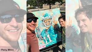 Carson Wentz meets Philadelphia artist who painted his portrait