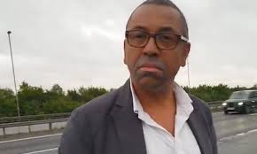 نتیجه جستجوی لغت [cleverly] در گوگل