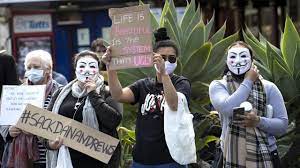Freedom day protest in melbourne. Anti Lockdown Protests Melbourne Police Moving Into Elsternwick Park Elwood Beach