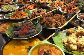 Dengan mencoba berbagai resep masakan daerah, tentunya akan lebih mudah memilih masakan setiap hari dan menemukan masakan favorit keluarga. Masakan Khas Padang Ala Rumahan