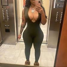 Jadore fancy is a smaller women's clothing store which competes against other jadore fancy has 6 reviews with an overall consumer score of 4.2 out of 5.0. Jadore Fancy Poshmark