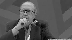 Uno de los teóricos más importantes de la comunicación, la cultura y las ciencias sociales. Uj425h8ixajmem
