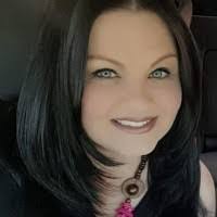 Andrea Lance's Instagram, Twitter & Facebook