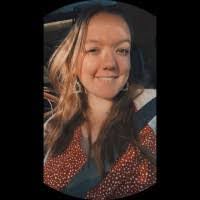 Stephanie Quick's Instagram, Twitter & Facebook