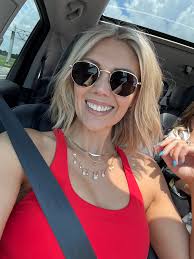 At Age 40! 🔥 𝗦𝗔𝗬 𝗬𝗘𝗦 𝗜𝗙 I'M STILL LOOKING HANDSOME 😻